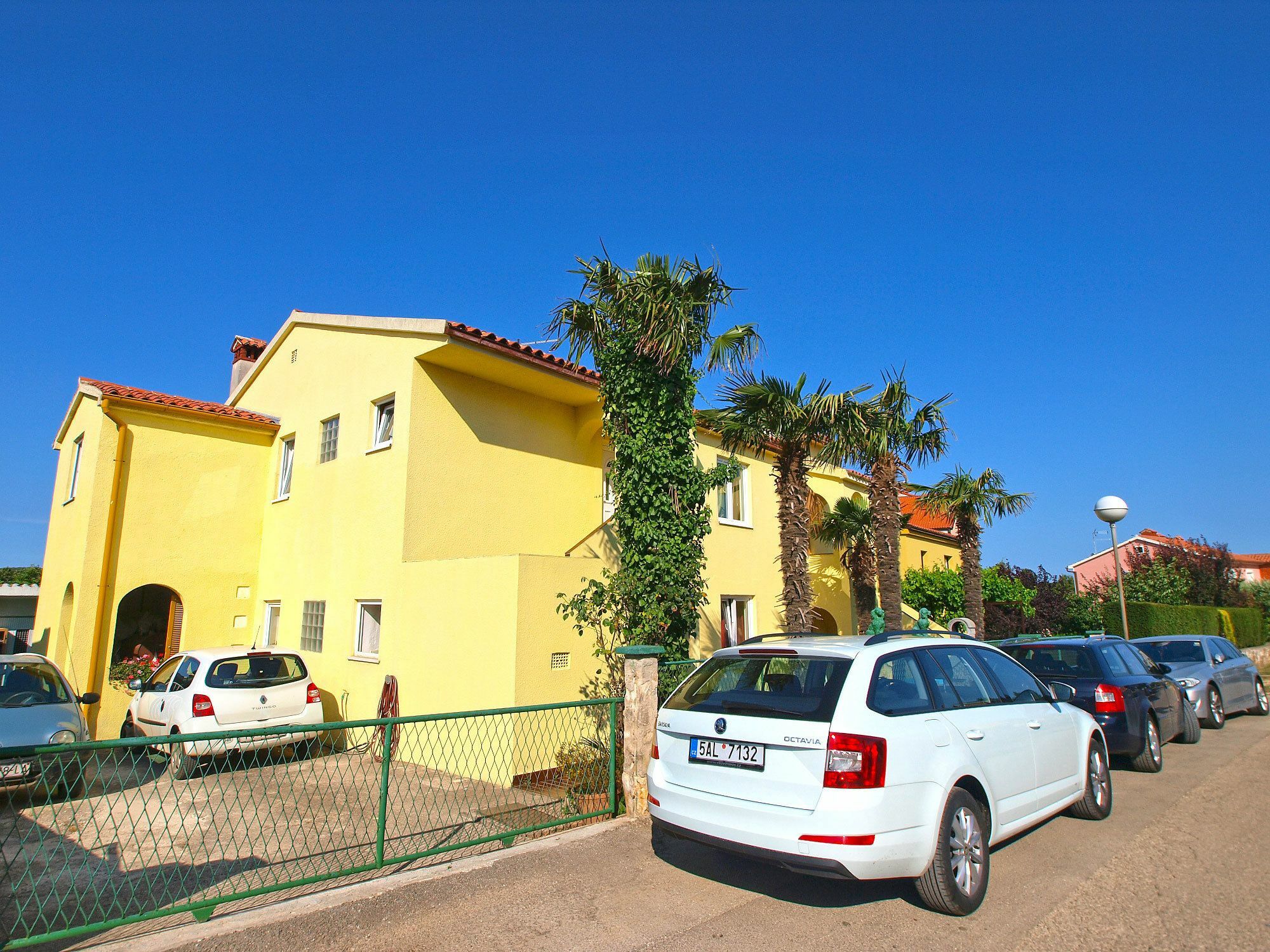 Gey 671 Apartment *
